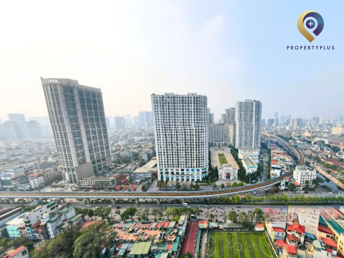 Toàn cảnh Royal City Office nhìn từ trên cao với không gian rộng lớn.